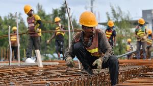 Surging remittances slash current account deficit, stabilise external sector