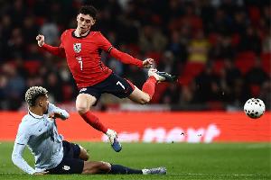Scrappy England draw against Uruguay