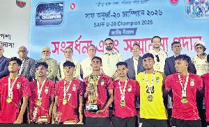 U-20 SAFF winning team wants to hand over SAFF trophy to PM