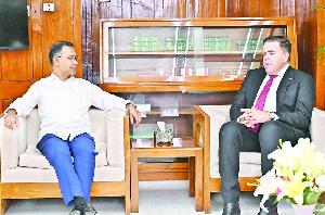 Australian delegation calls on PM