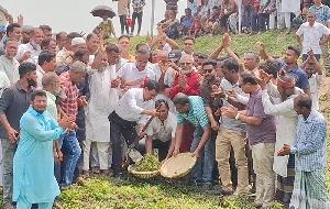 Re-excavation of two canals begins in Naogaon