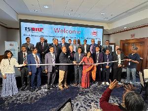 Int'l Investment Conference ends with call for transparency and South Asia investment