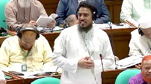 Akhter calls for overhaul of constitution, state insts in Parliament debate
