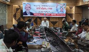 Pirojpur ZP administrator exchanges views with journos