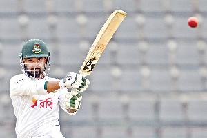 Litton achieves rare feat despite missing centuries in both innings