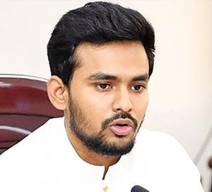 Asif bypassed Secretary to clear files 'illegally', state minister alleges