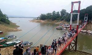 Rangamati tourism rebounds as Eid holidaymakers flock to hill