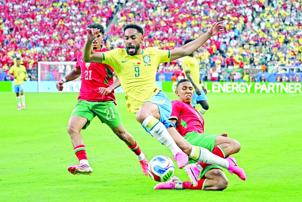 Brazil draw with Morocco in World Cup opener
