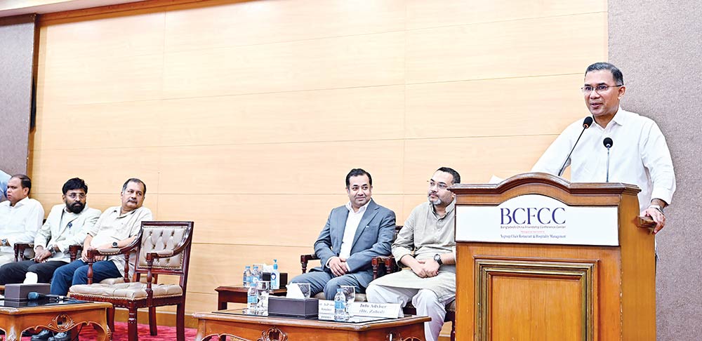 PM urges journos to create public awareness against violence, intolerance