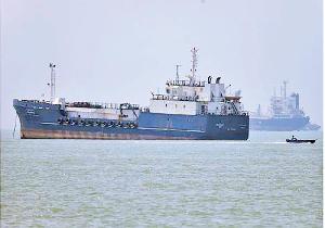 First tankers cross strait after US-Iran deal