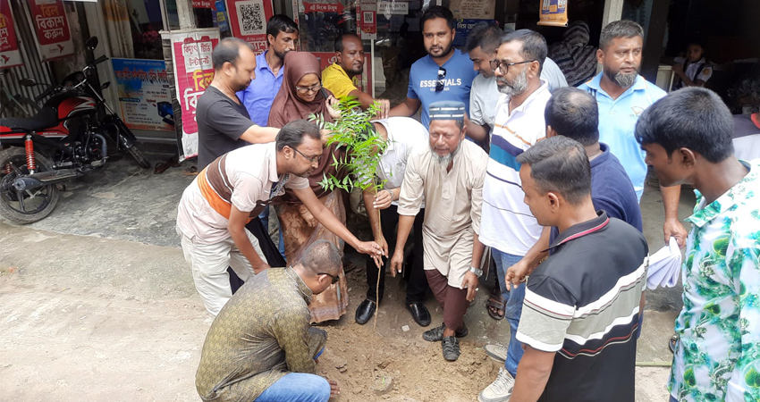 Tree plantation held in Hili on Swechchhasebak Dal anniv
