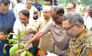 Railways secretary inspects dev projects in Rajbari