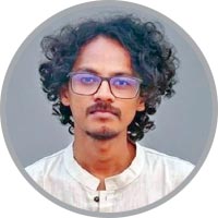 The Poet Who Made the Moon