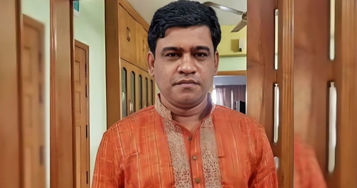 Bank official found hanging in CTG