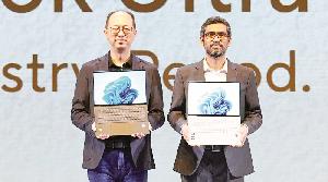ASUS unveils AI-powered ExpertBook Ultra in Bangladesh