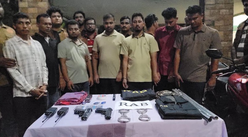 Two dismissed army personnel among 7 arrested for attempting to commit robbery
