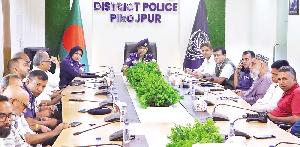 Pirojpur SP meets journalists