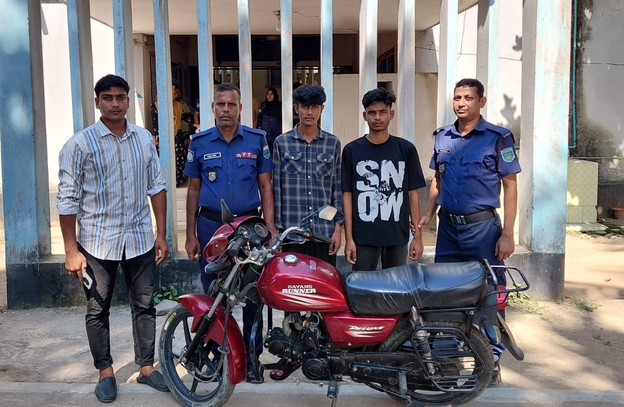 Two arrested over motorcycle theft, motorcycle recovered 