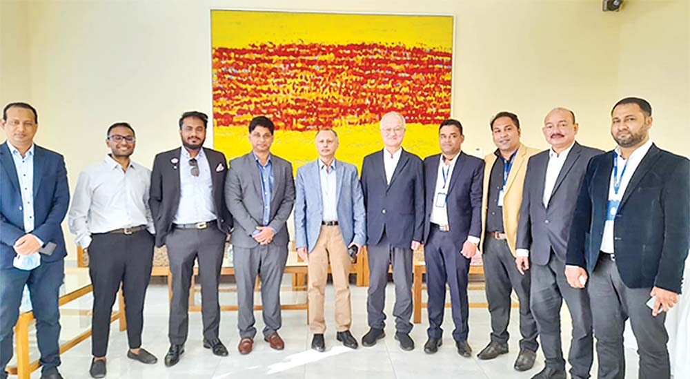 A delegation of the Chittagong Chamber of Commerce and Industry (CCCI), led by its president Mahbubul Alam, visited the Korean Export Processing Zone (KEPZ) on the bank of the Karnaphuli river recently. KEPZ Chairman Kihak Sung also present there.  