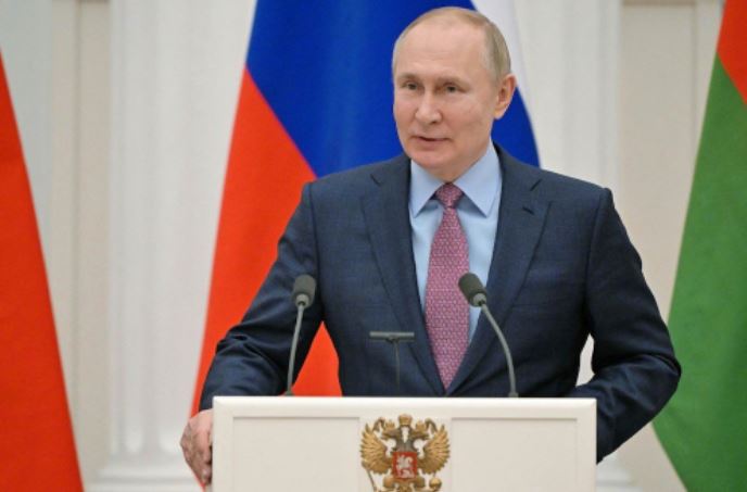 Putin says Europe's oil sanctions are 'economic suicide'