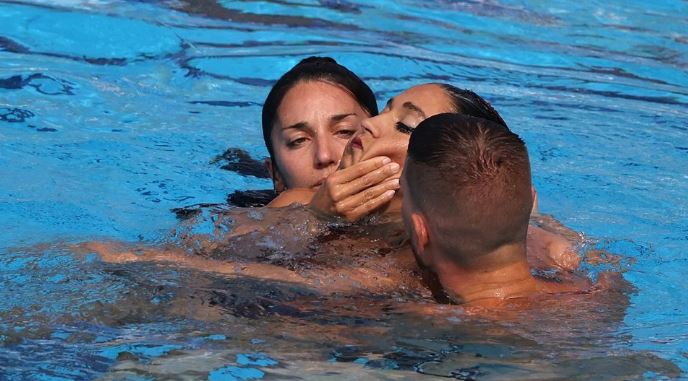 US swimmer rescued from World Championship pool after fainting