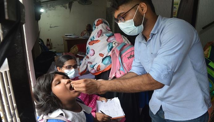 Administering oral cholera vaccine begins in Dhaka