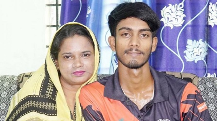 Natore college teacher, who married student, found dead  
