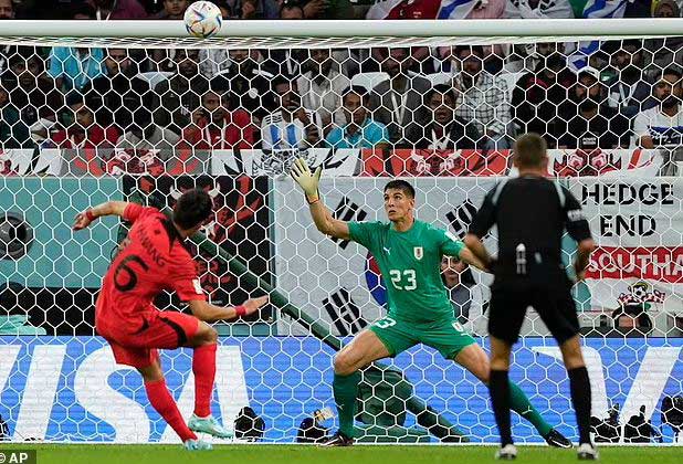Uruguay and South Korea play out a pulsating 0-0 draw