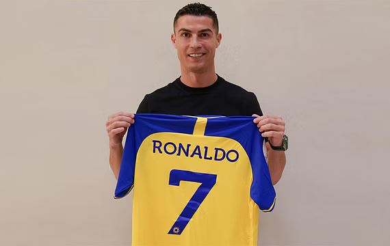 Cristiano Ronaldo joins Saudi Arabian club Al Nassr 