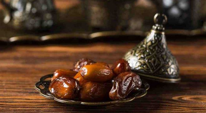 Dates, fruits to be more costly during Ramadan due to LC opening crisis