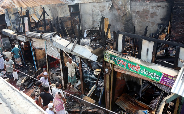 Nine shops gutted in Gopalganj fire