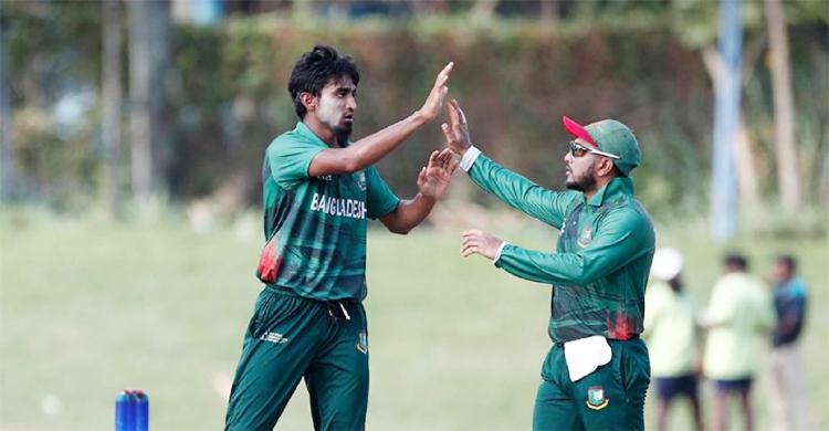 Tanzim makes colourful debut with back-to-back wickets
