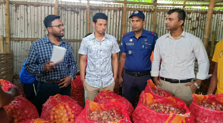 Three shops fined for selling onions at higher prices
