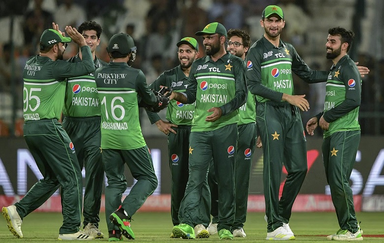 Fans barred from Pakistan World Cup warm-up over security fears