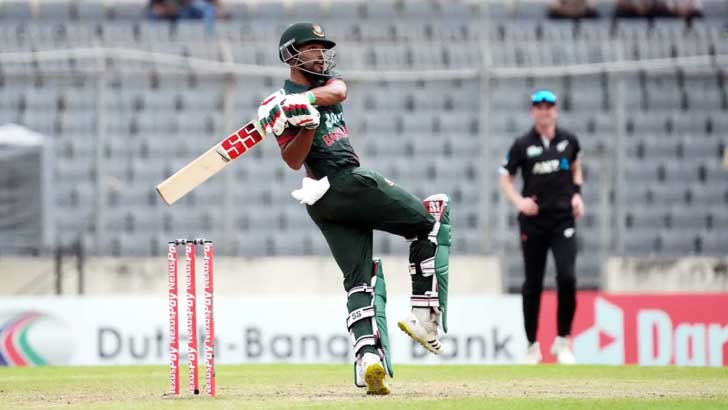 Batting failure continues as Bangladesh bowled out for 171
