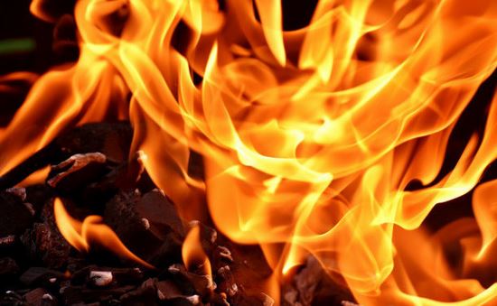 One died in Kadamtoli steel mill fire